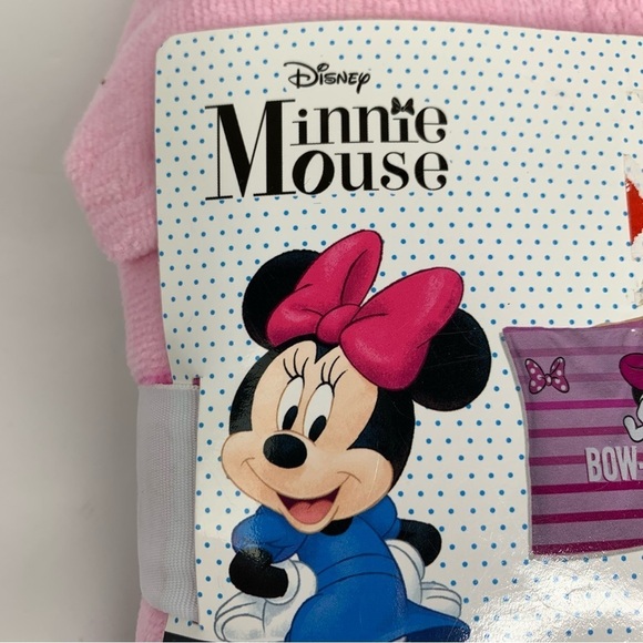 Disney Brand Minnie Mouse Hooded Beach, Swim Towel 100% Cotton New In Package - Picture 7 of 8
